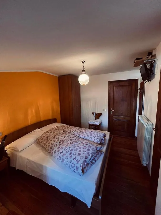 Sasso Nero Hotel Chiesa in Valmalenco Italy